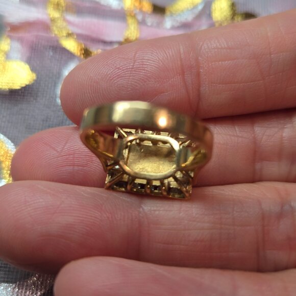 Exquisite Jade & Diamond Cocktail Ring – 18K Gold Elegance - Picture 9 of 11